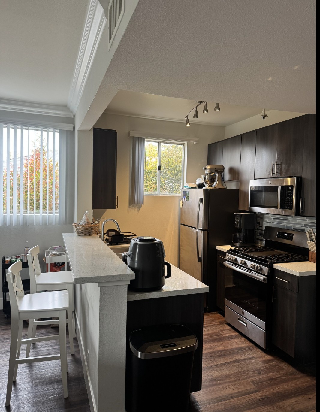 2bd/2bth Looking for F Roommates, Fall Quarter Sublease (Sep-Dec) RENT NEGOTIABLE!, ucla, 540 Midvale Ave, Los Angeles, CA 90024, USA, Photo:3