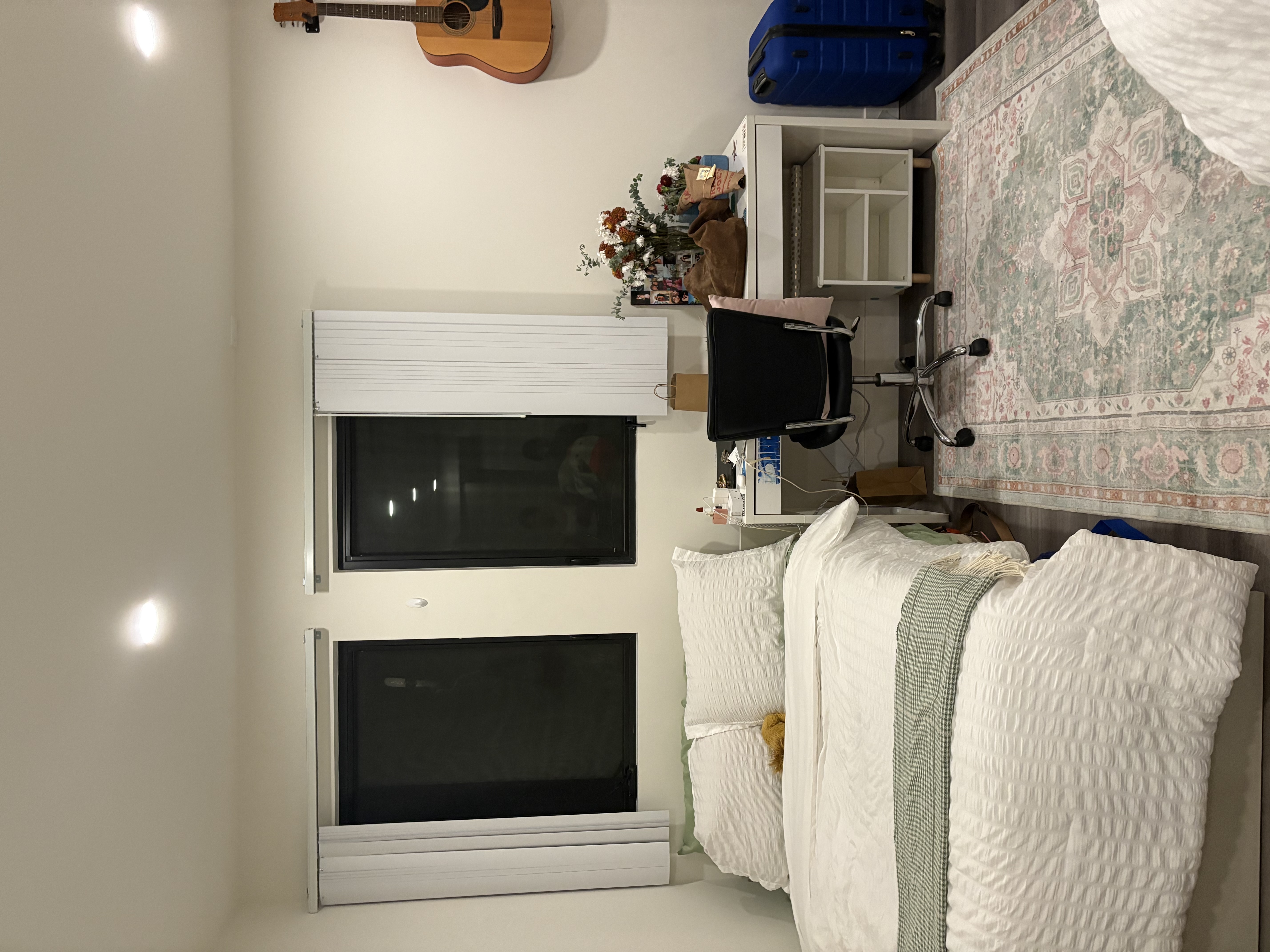 SUBLETTING SINGLE/DOUBLE WITH PRIVATE BATH FOR FALL QUARTER, ucla, 540 Landfair Ave, Los Angeles, CA 90024, USA, Photo:1