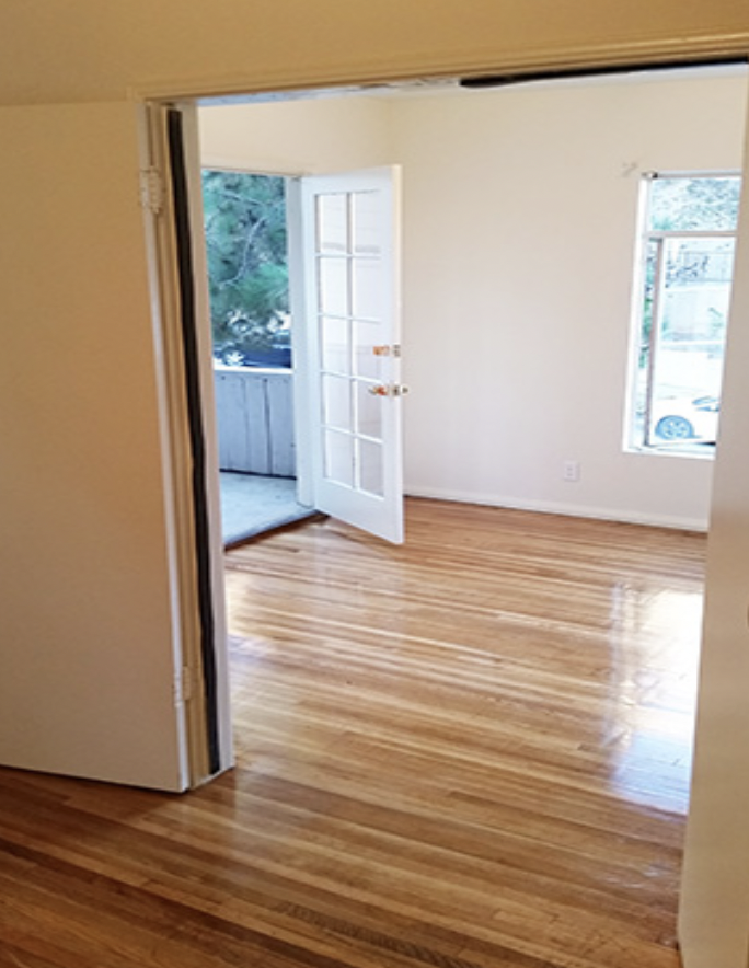 Single, ucla, Glenrock, WY 82637, USA, Photo:0