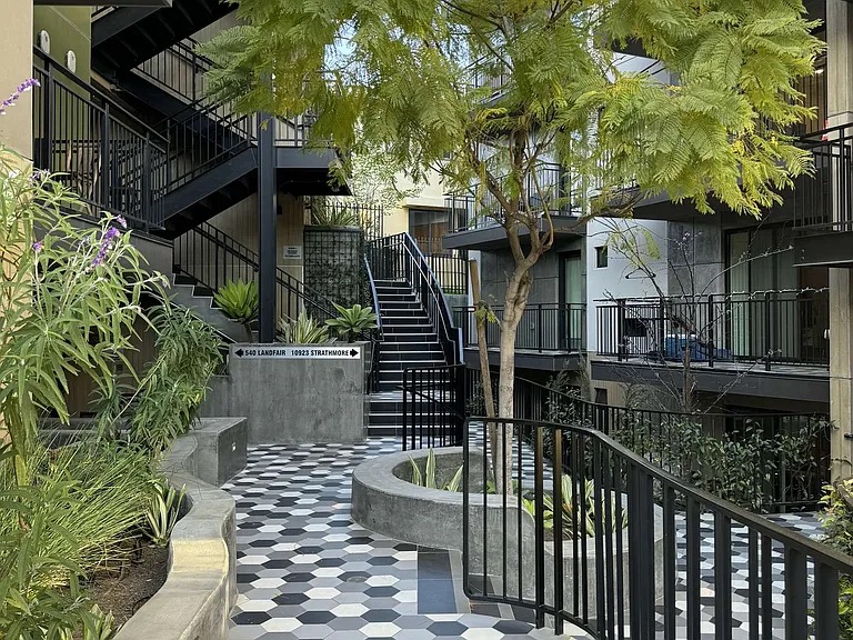 Double Apartment Sublet, ucla, 540 Landfair Ave, Los Angeles, CA 90024, USA, Photo:1