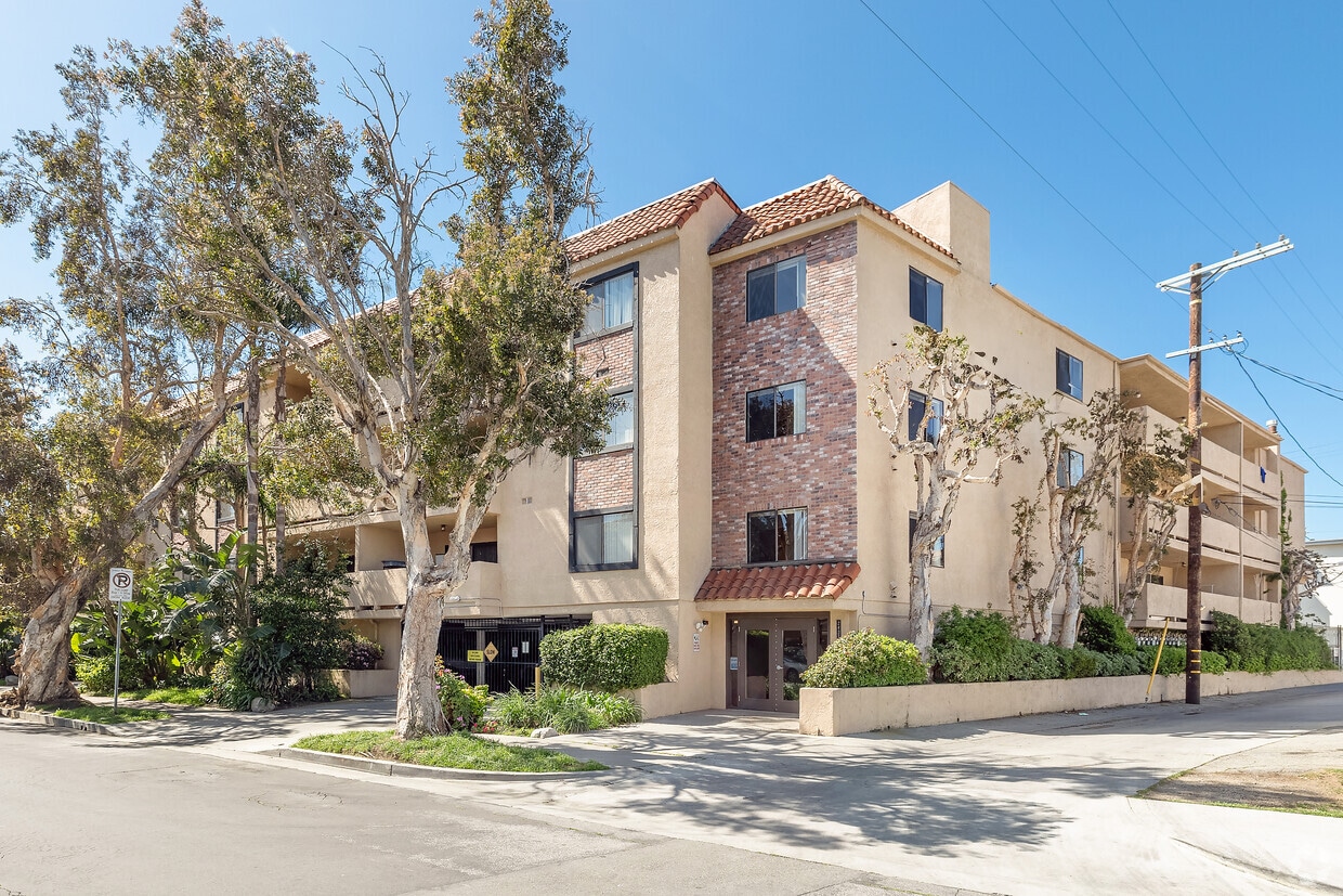 2437 Corinth Ave, ucla, 2437 Corinth Ave, Los Angeles, CA 90064