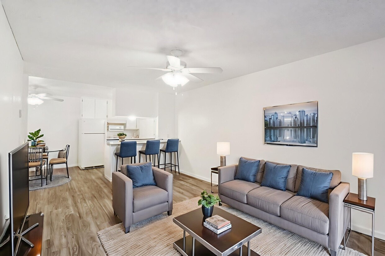 Stadium Arms Apartments, sdsu, 4525 Twain Ave, San Diego, CA 92120