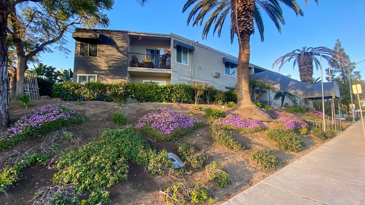 University Gardens, sdsu, 5622 University Ave, San Diego, CA 92105