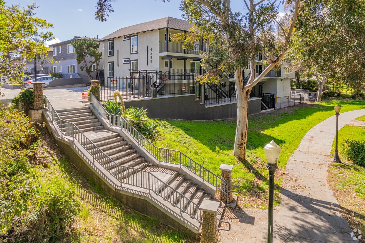 Park Place View Apartments, sdsu, 4598 N 39th St, San Diego, CA 92116