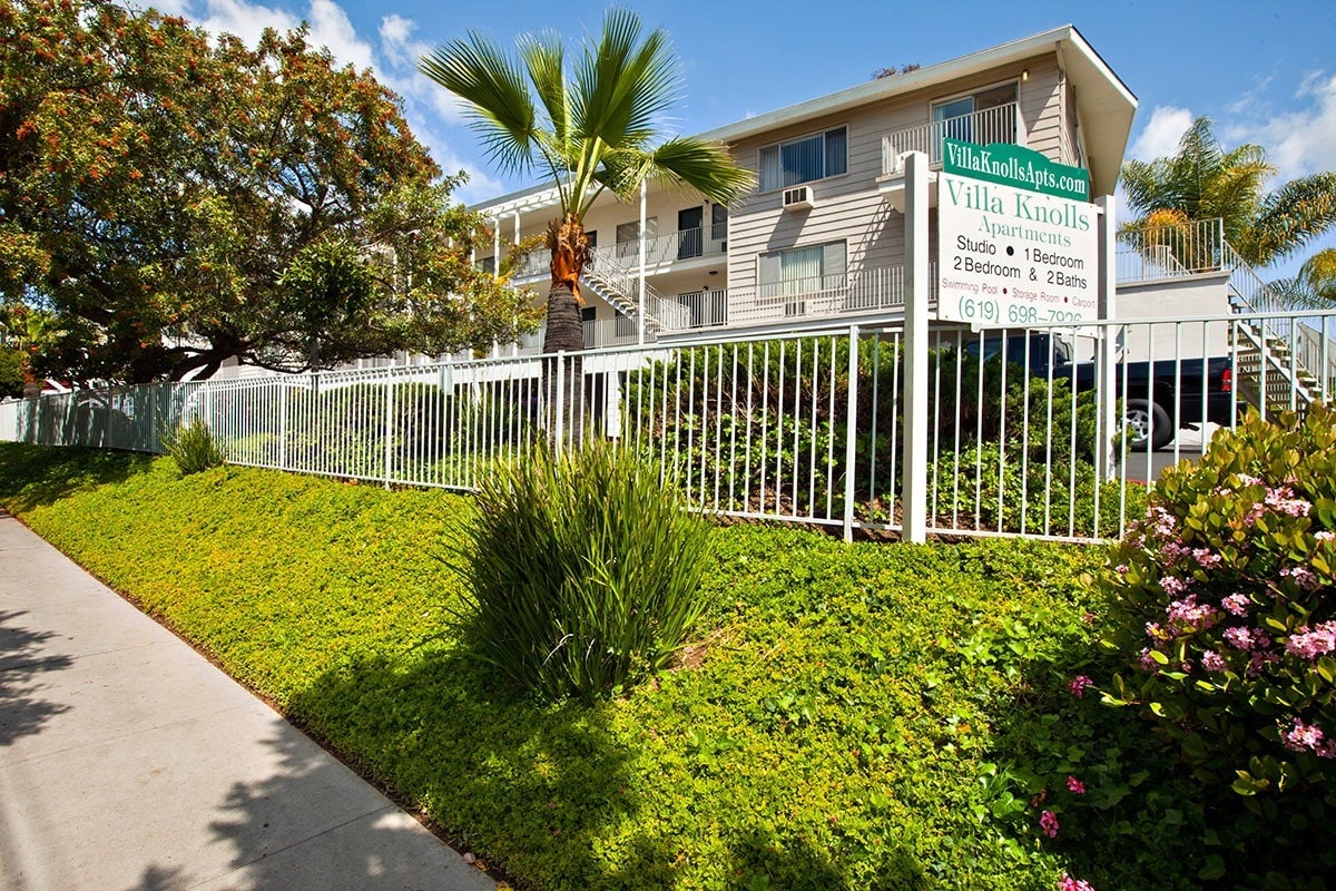 Villa Knolls Apartments, sdsu, 5365-5465 Marengo Ave, La Mesa, CA 91942