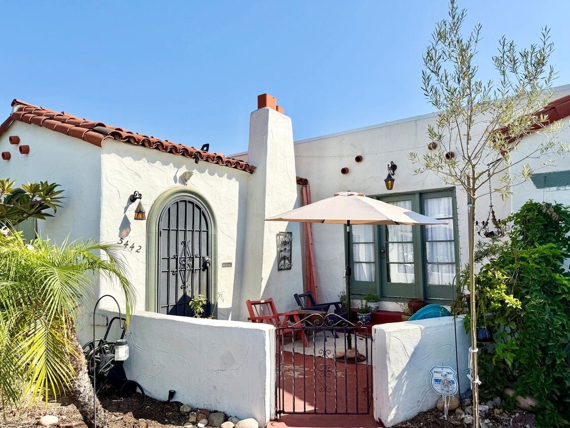 5442 Gilbert Dr Unit A, sdsu, 5442 Gilbert Dr, San Diego, CA 92115