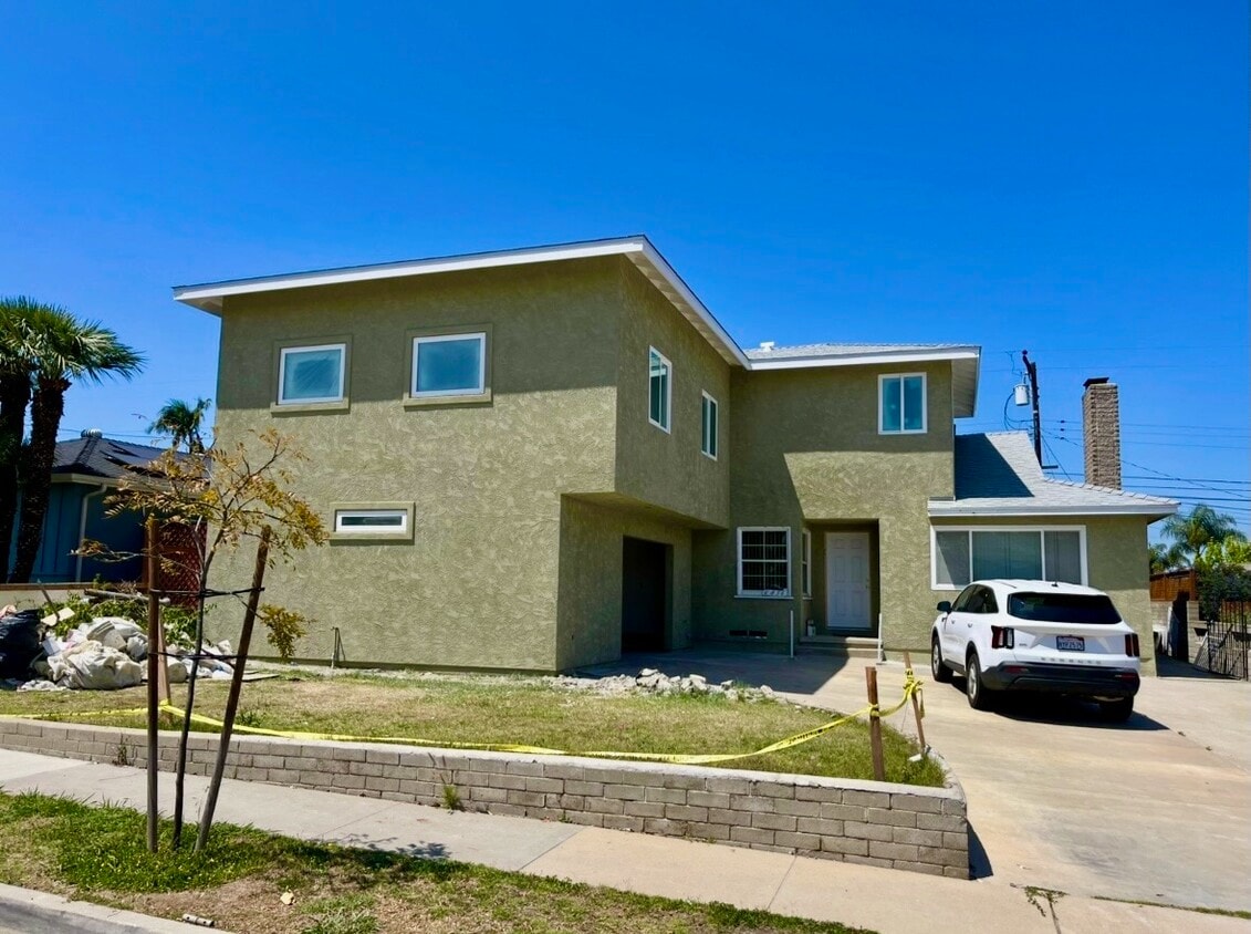 6854 Birchwood St, sdsu, 6854 Birchwood St, San Diego, CA 92120