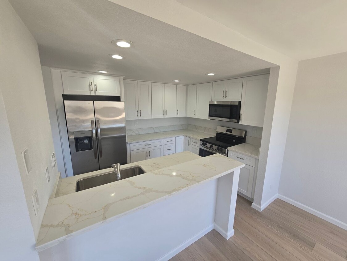 7780 Parkway Dr, sdsu, 7780 Parkway Dr, La Mesa, CA 91942
