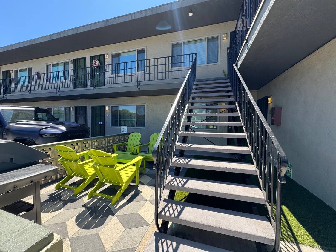 Park Lofts Apartments, sdsu, 4688 39th St Unit P, San Diego, CA 92116