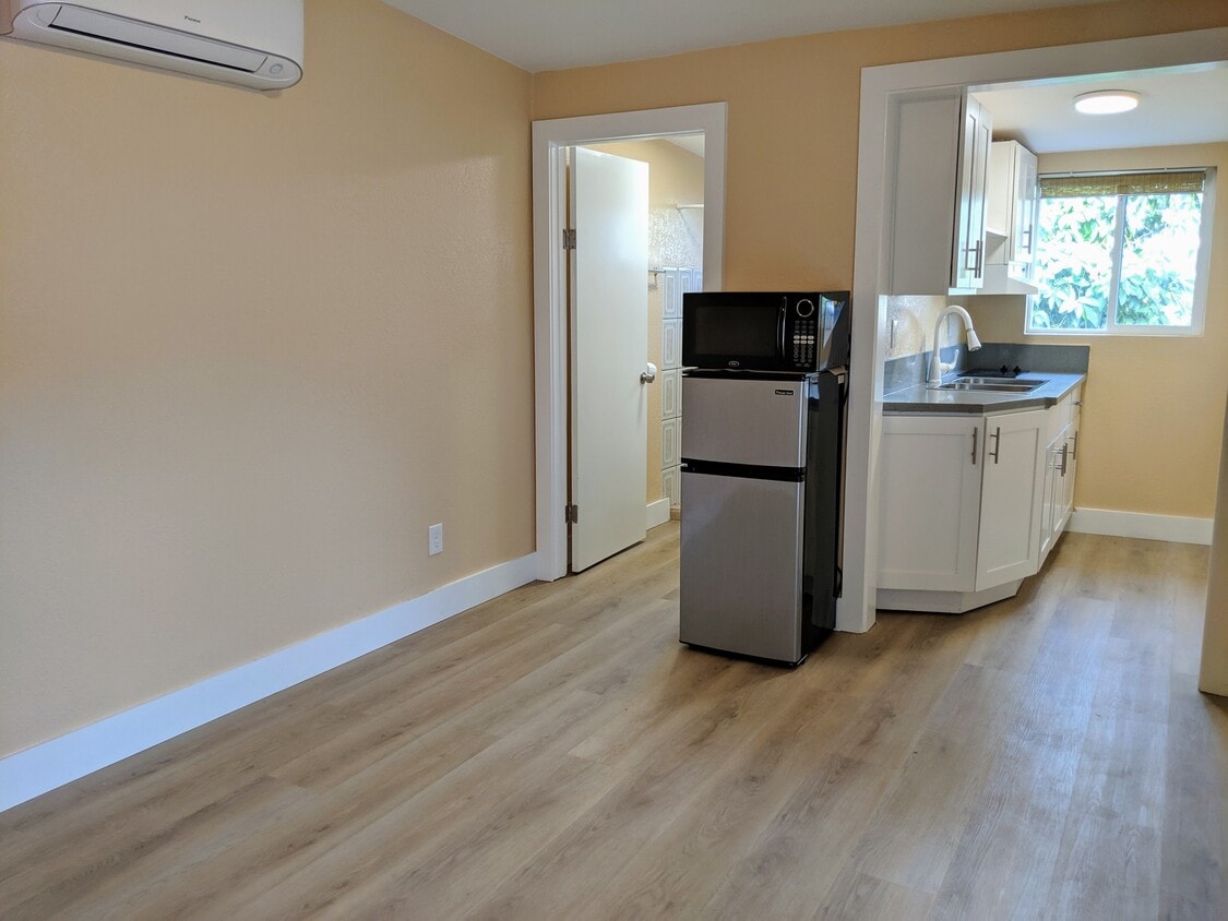 Menlo Studio, sdsu, 2925 Menlo Ave Unit 1, San Diego, CA 92105