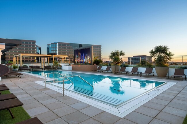 2055 Main St, Irvine, CA 92614, uci, 2055 Main St, Irvine, CA 92614