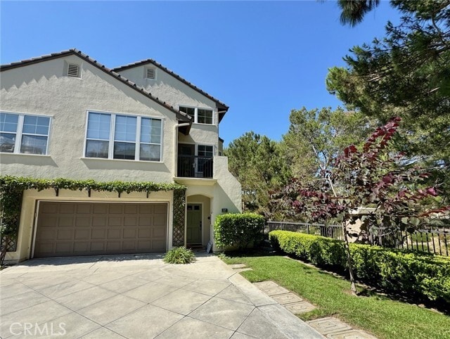 37 Bretagne, uci, Newport Beach, CA 92657