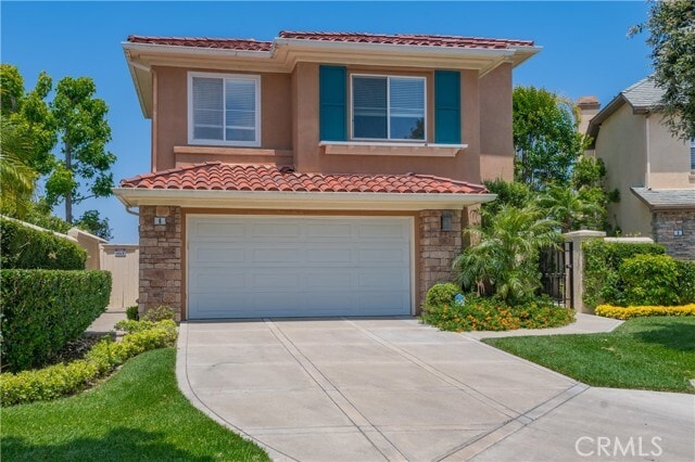 6 Veneto, uci, Newport Beach, CA 92657