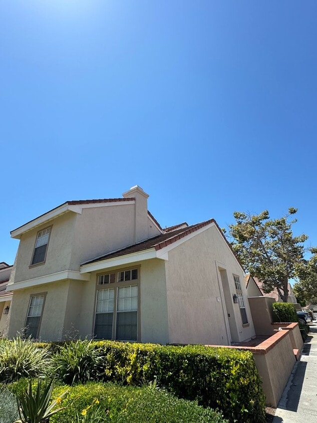 9 Georgetown, uci, 9 Georgetown, Irvine, CA 92612