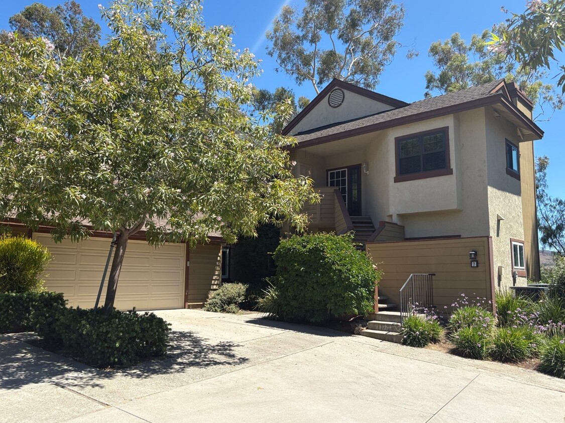 7 Rainbow Ridge, uci, 7 Rainbow Ridge, Irvine, CA 92603