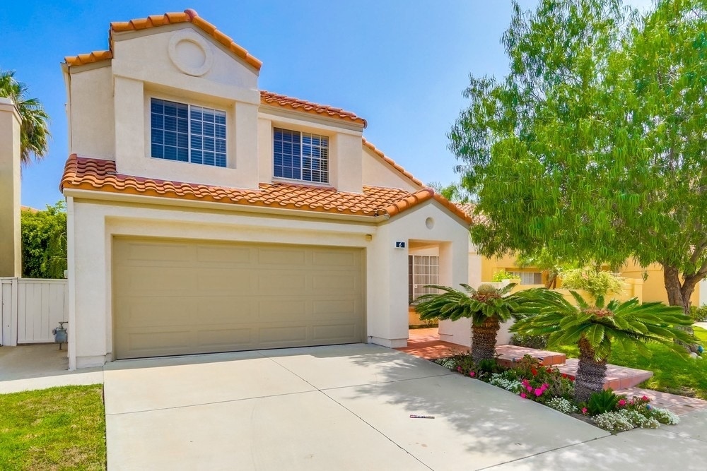 6 Corsica, uci, 6 Corsica, Irvine, CA 92614