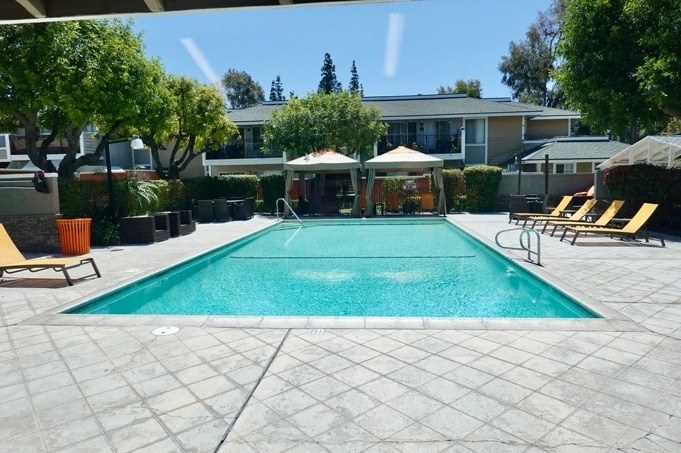 Highlander Pointe Apartments, ucr, 1055 W Blaine St, Riverside, CA 92507