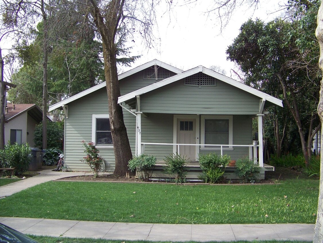 627 G St, ucd, 627 G St, Davis, CA 95616