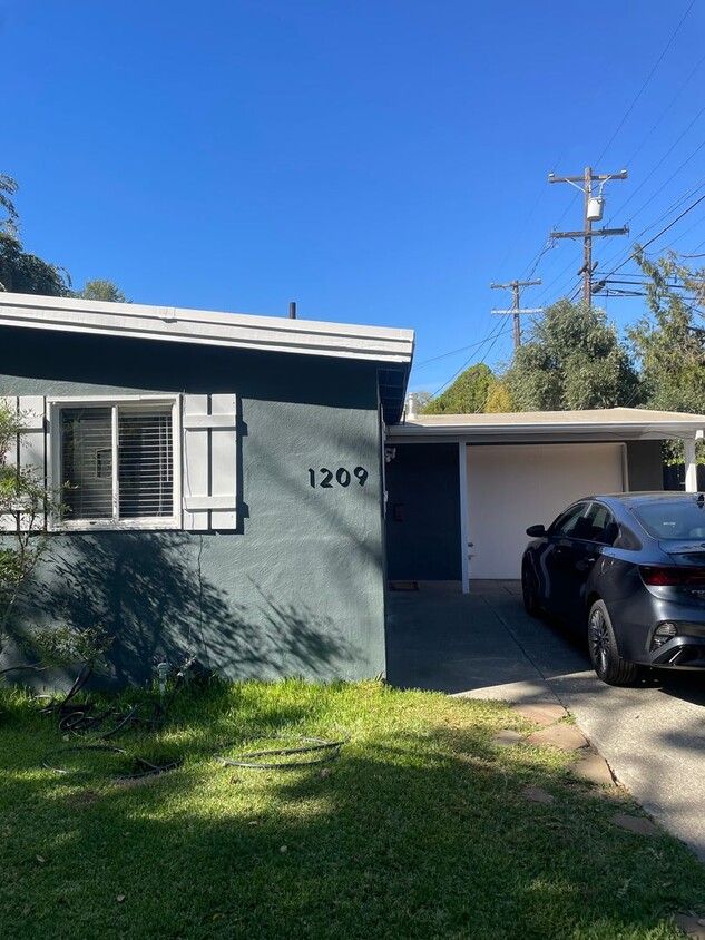 1209 Colgate Dr, ucd, 1209 Colgate Dr, Davis, CA 95616
