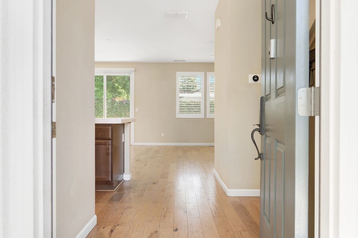 3604 Verona Terrace, ucd, 3604 Verona Terrace, Davis, CA 95618