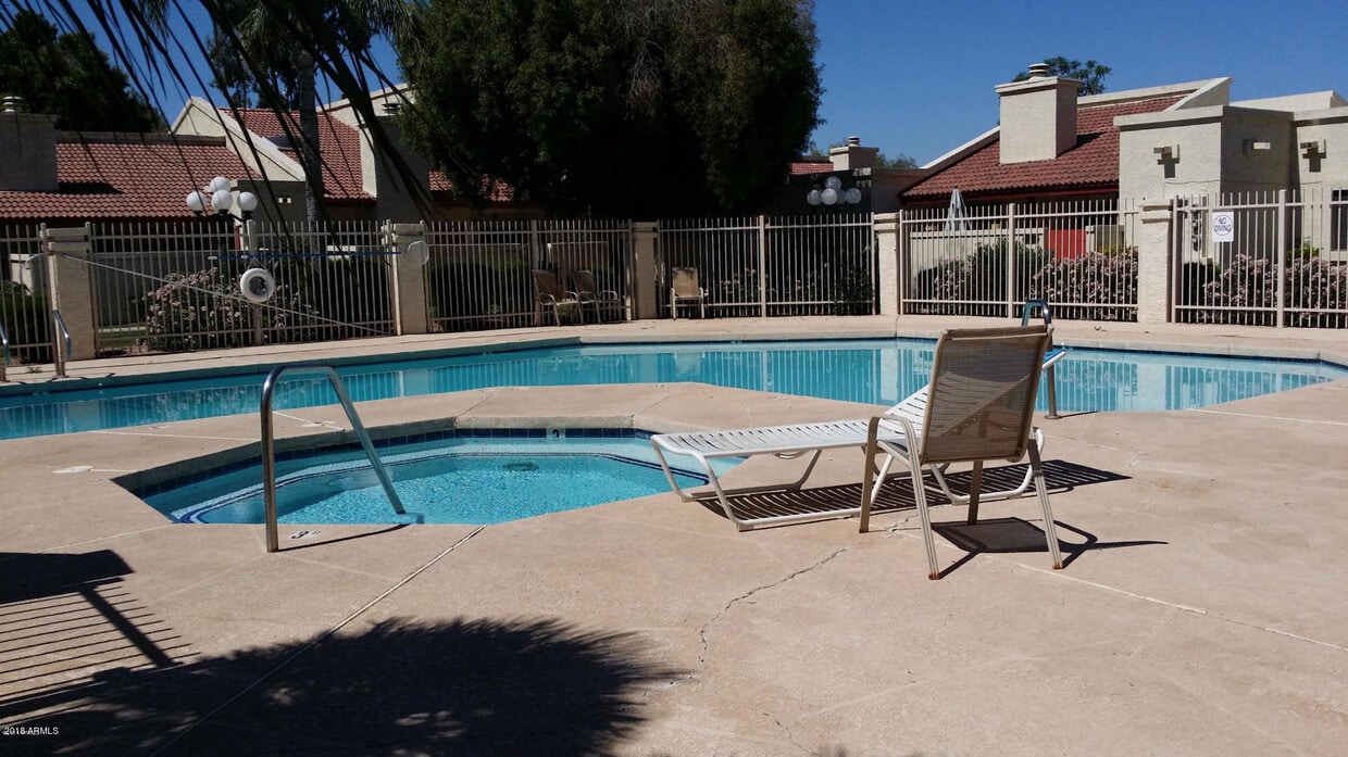 633 W Southern Ave, asu, 633 W Southern Ave, Tempe, AZ 85282
