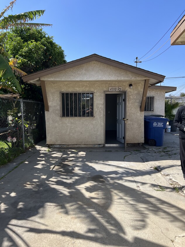 4310 1/2 Michigan Ave, csula, 4310 1/2 Michigan Ave, East Los Angeles, CA 90022