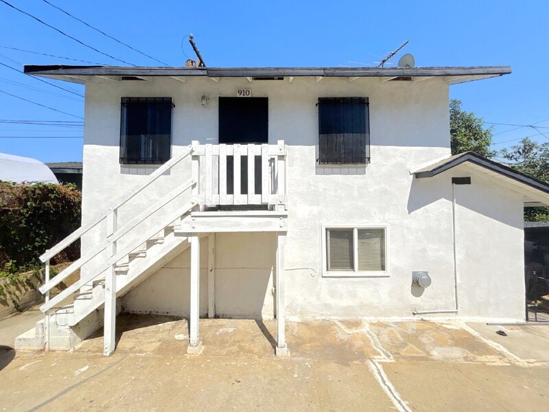910 N Herbert Ave, csula, 910 N Herbert Ave, Los Angeles, CA 90063
