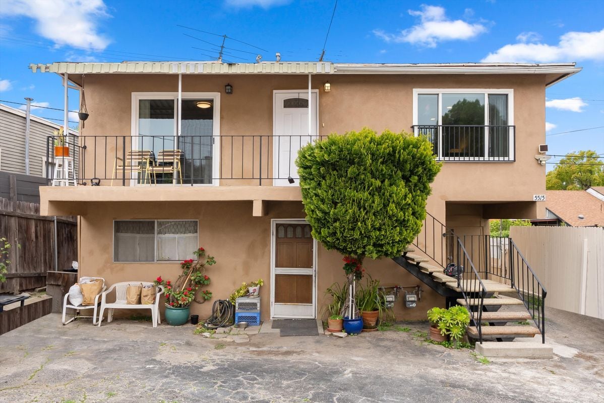 5515 Monterey Rd, csula, 5515 Monterey Rd, Los Angeles, CA 90042
