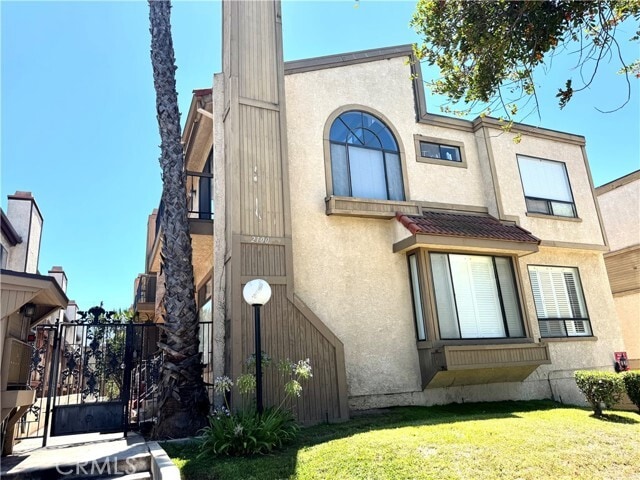 2100 Cedar St, csula, 2100 Cedar St, Alhambra, CA 91801