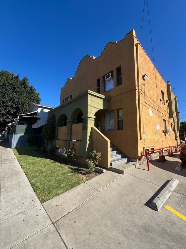 2601 Main St, csula, 2601 Main St, Los Angeles, CA 90031