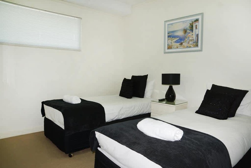 2 Bedrooms Garden View