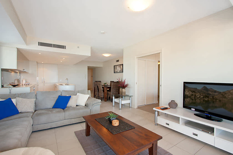 3 Bedrooms Ocean View