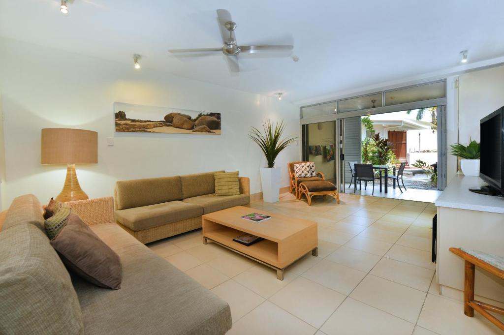 Club 1 Bedroom Apartment