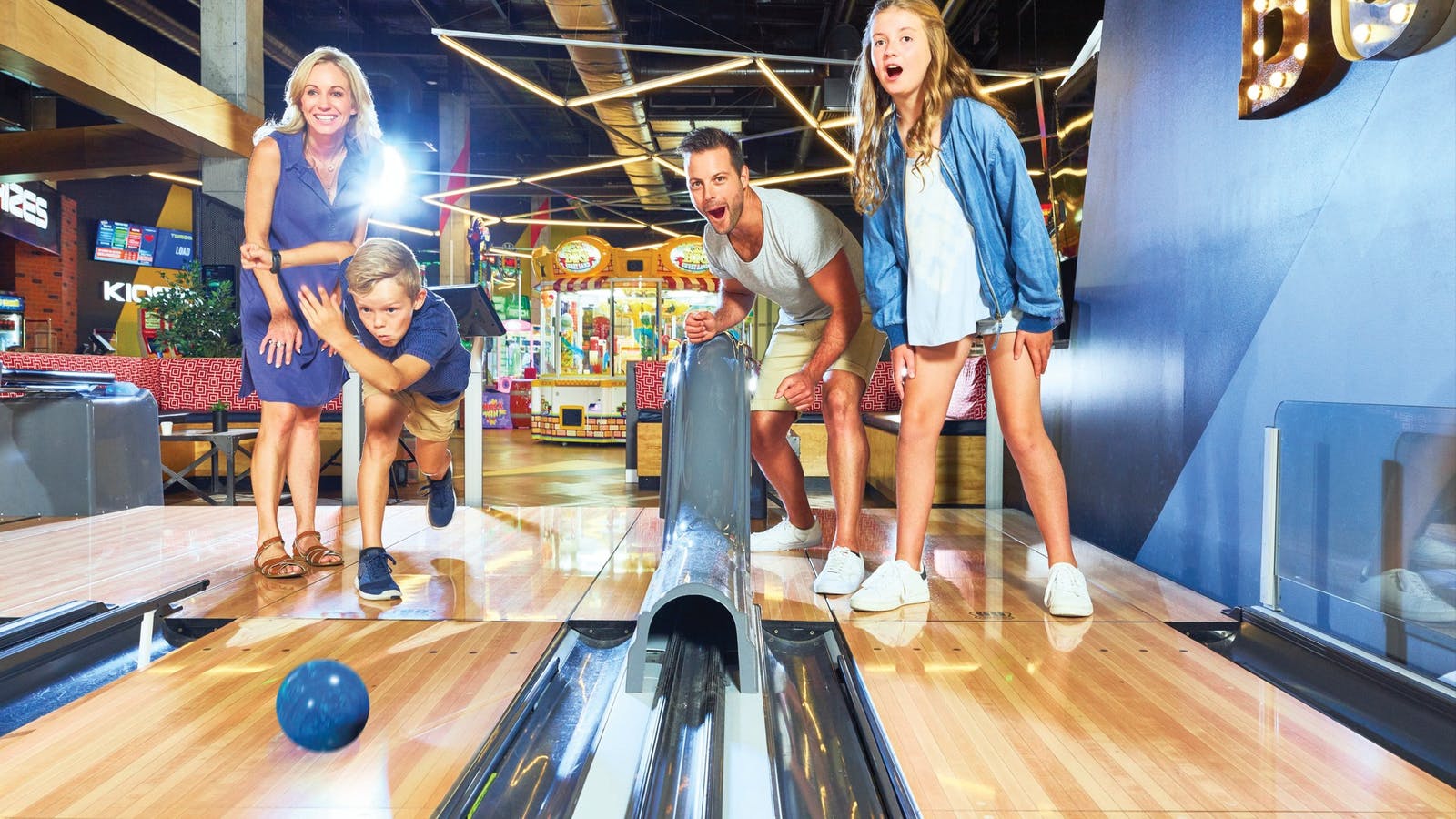 TIMEZONE COOLANGATTA