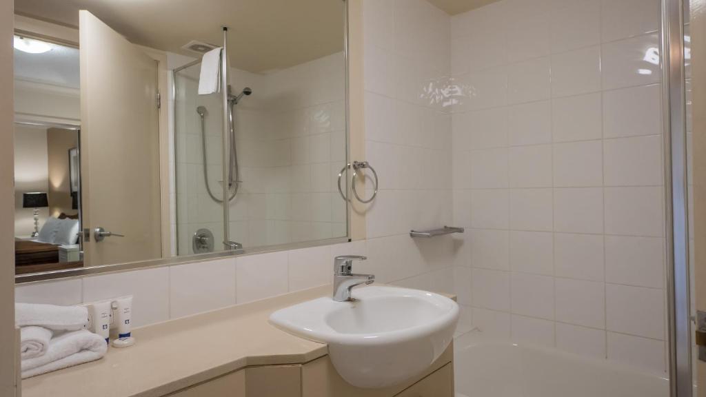 1 Bedroom Premier Apartment with River View