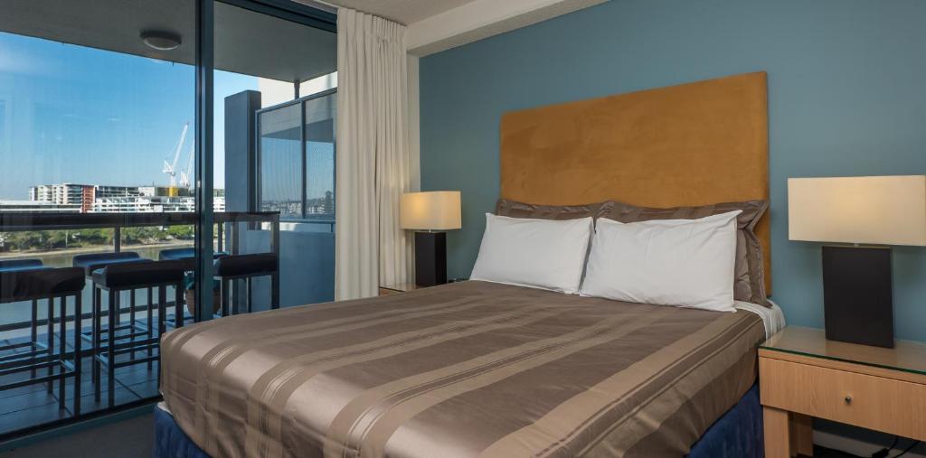 2 Bedroom Premier Apartment with River View