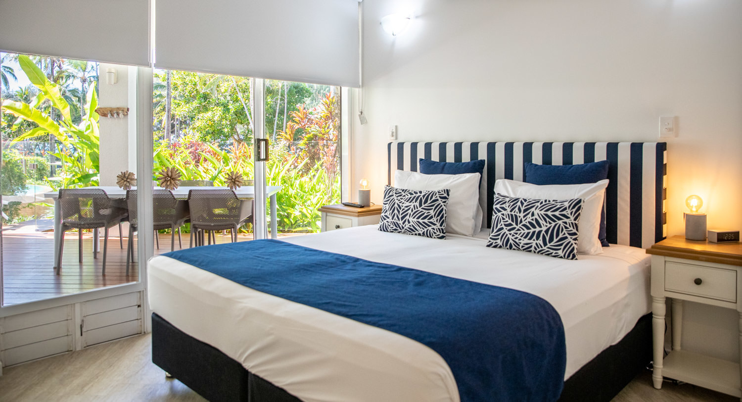 3 Bedroom LUXE Pool Deck Apartment