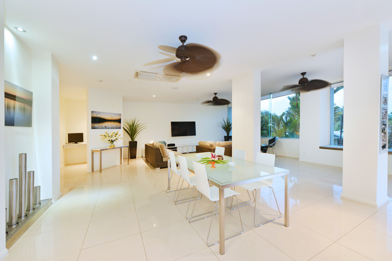 Sun Deck 2 Bedroom Apartment