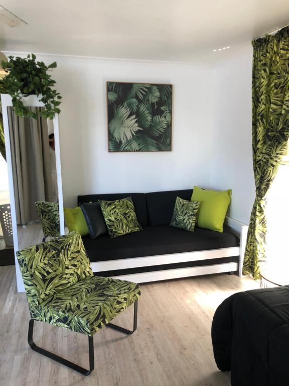 Bungalow 1 Bedroom Waterfront