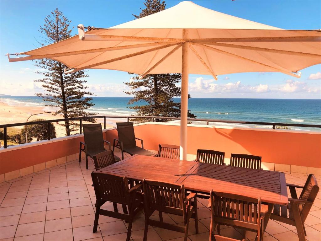 2 Bedroom Apartment with Roof Terrace