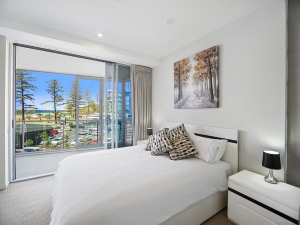 2 Bedroom Apartment Beach View
