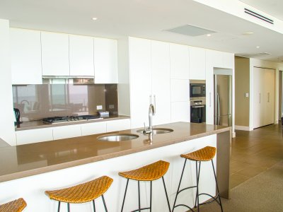 3 Bedroom Super Sub Penthouse