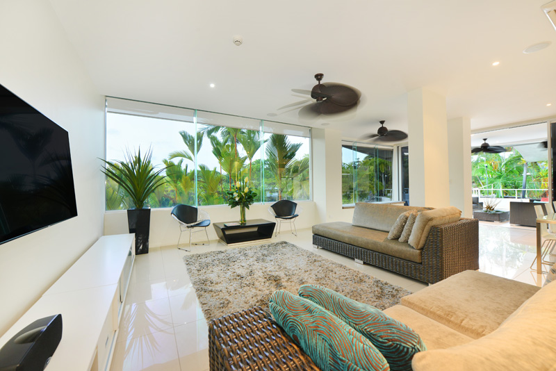 Sun Deck 2 Bedroom Apartment