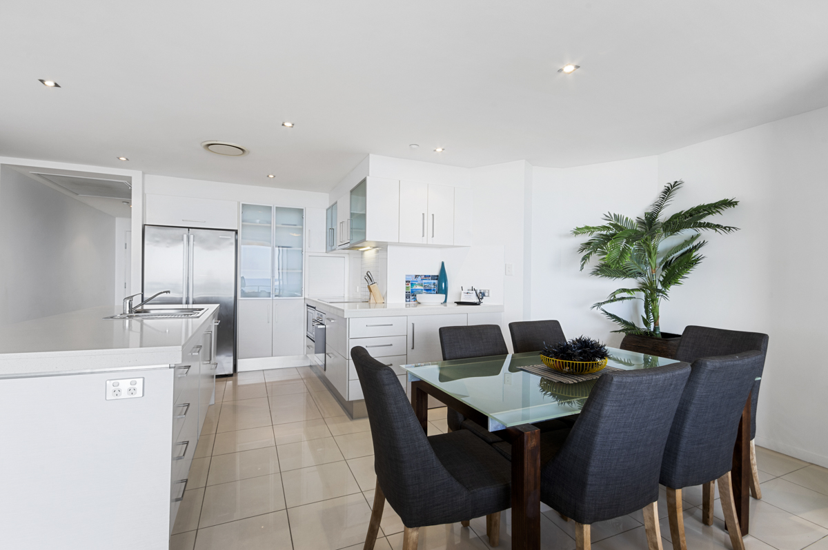 2 Bedroom Ocean View Apartment