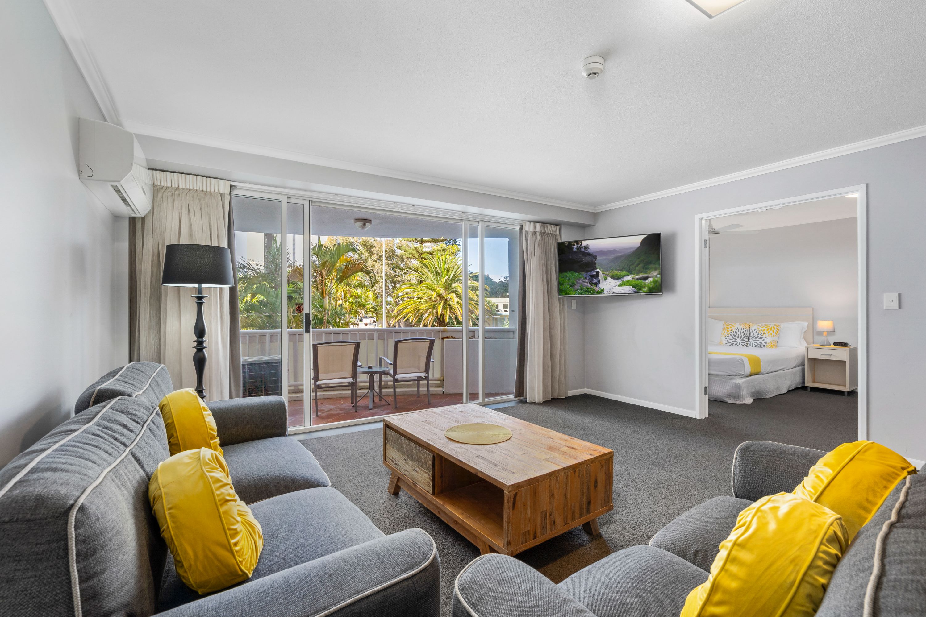 Deluxe One Bedroom Suite