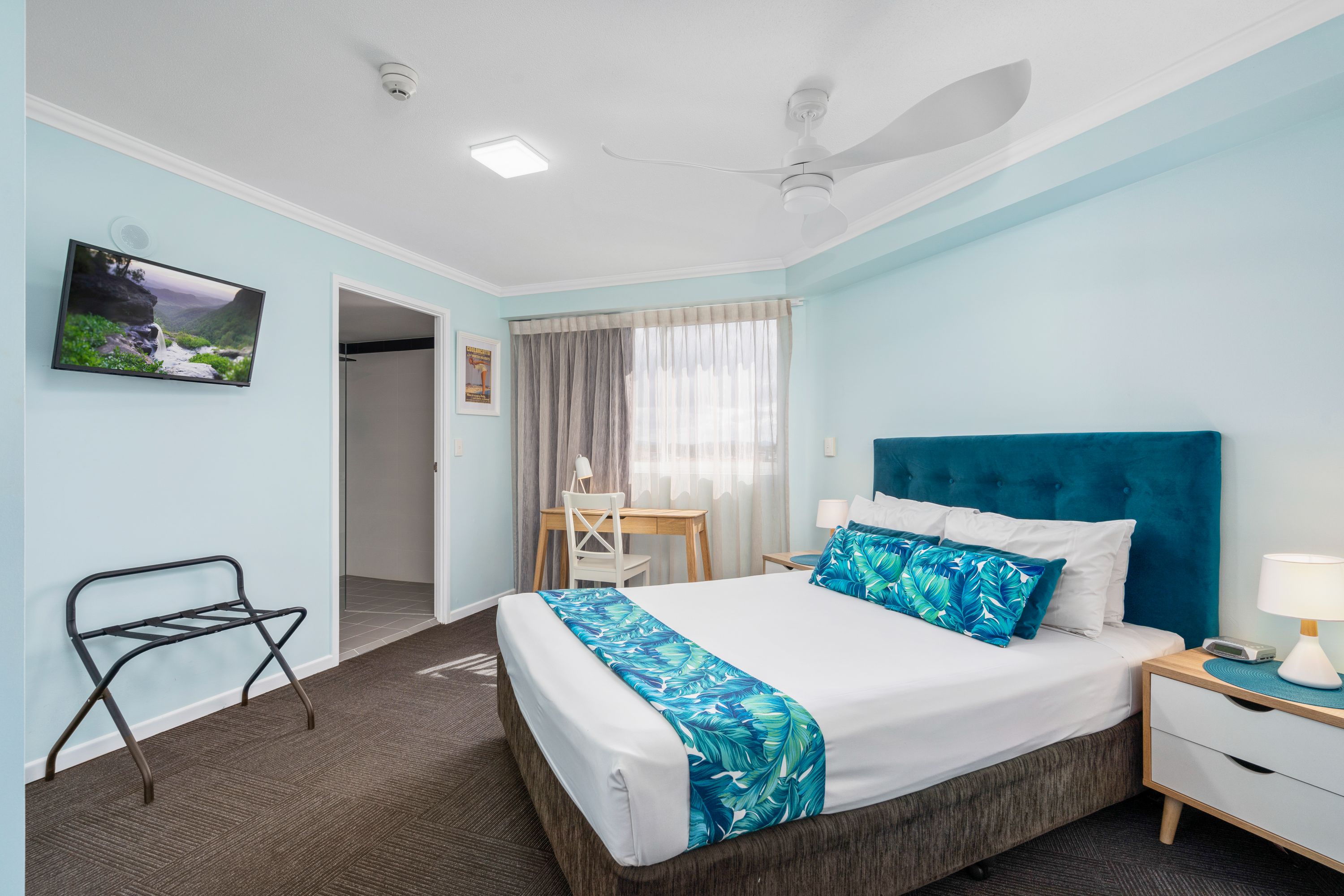 Deluxe One Bedroom Suite