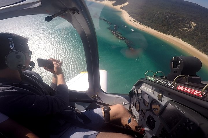 Private Unique Flight Lesson Experience in Queensland