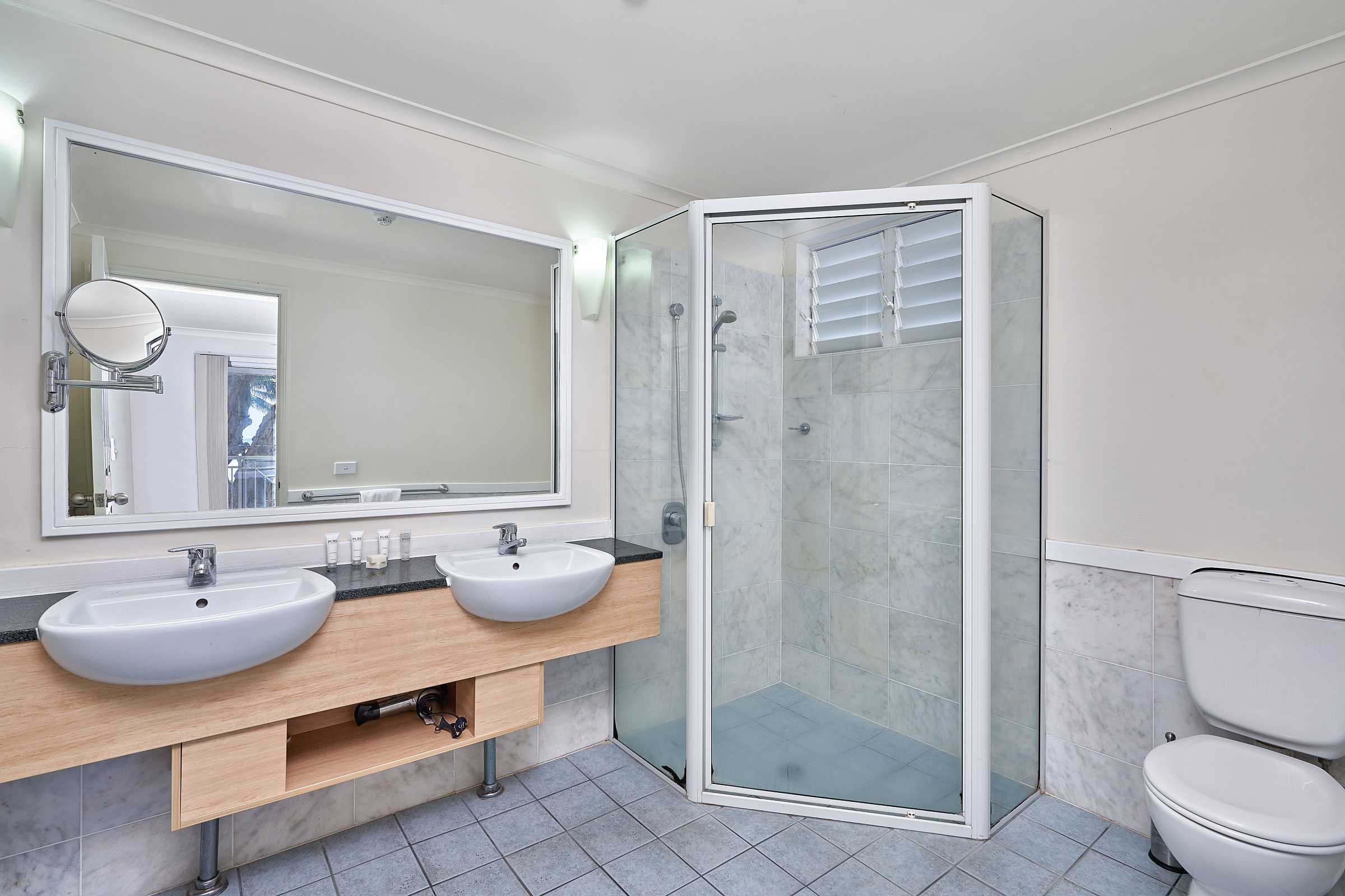 Alassio Beachfront Apartment 302