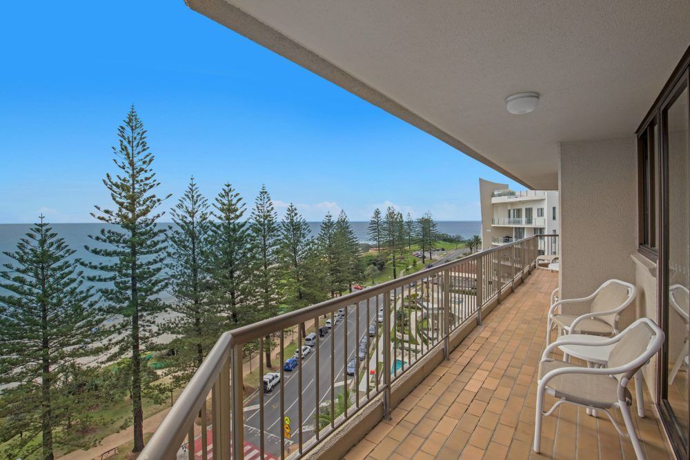 Apartment 31 Level 10 - 2 Bedroom Luxury Apartment-Centre Unit
