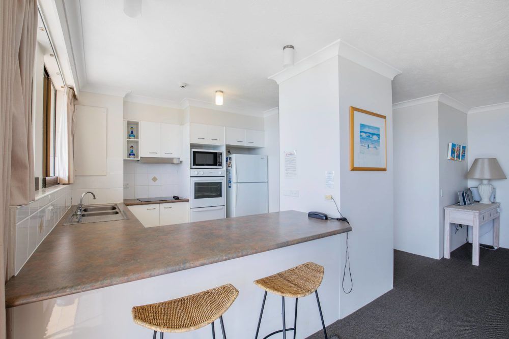 Apartment 34 Level 11 - 2 Bedroom Superior Apartment, Centre Unit